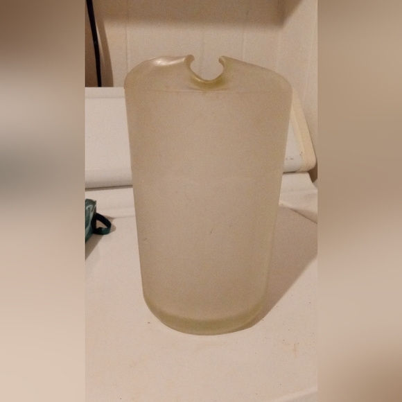 No brand Heavy Glass Pitcher - Picture 3 of 7